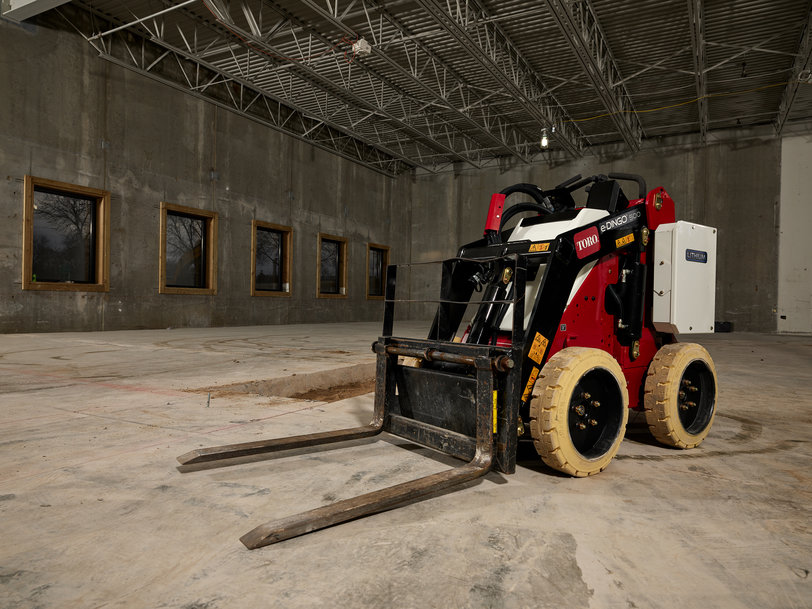 Le porte-outils compact est la solution agile idéale pour relancer le secteur de la construction